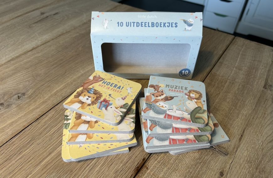 Uitdeelboekjes van Little Dutch