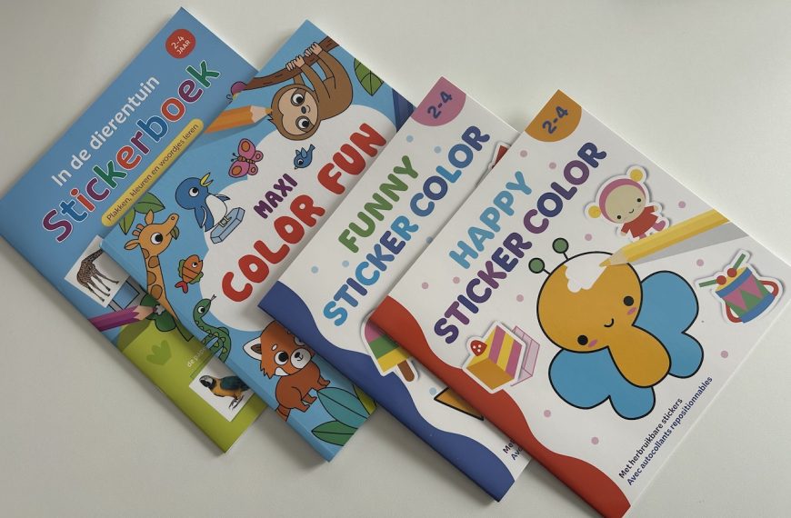 Kleur- en stickerboeken voor eindeloos plezier in de herfstvakantie
